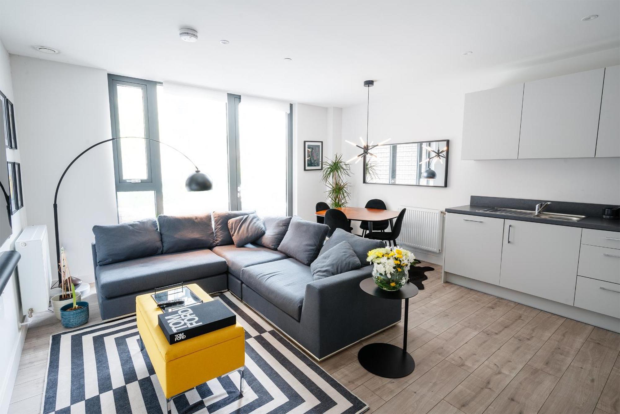Beautiful & Contemporary Hackney Retreat
