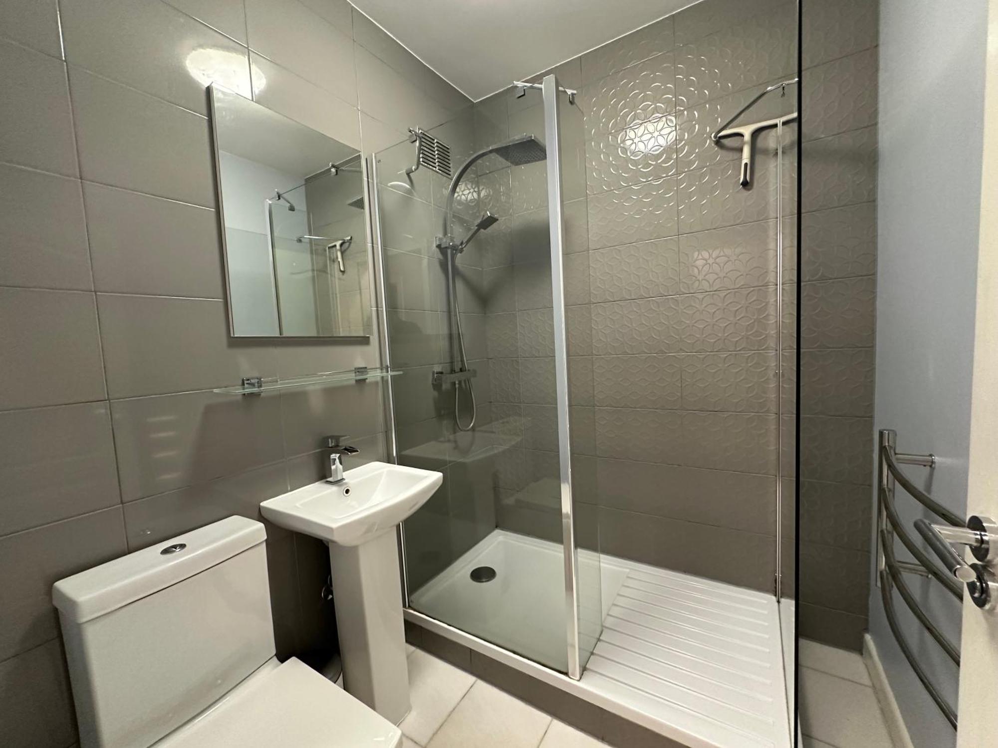 Modern Flat - Fantastic Location 10 Min Walking To Oxford Street!