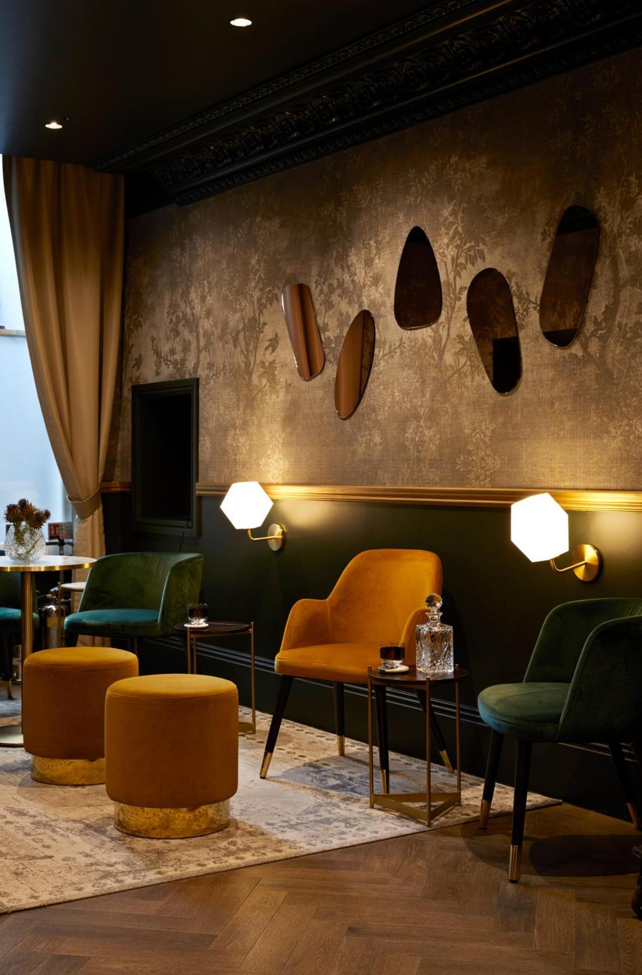 Hotel The Portico 4*