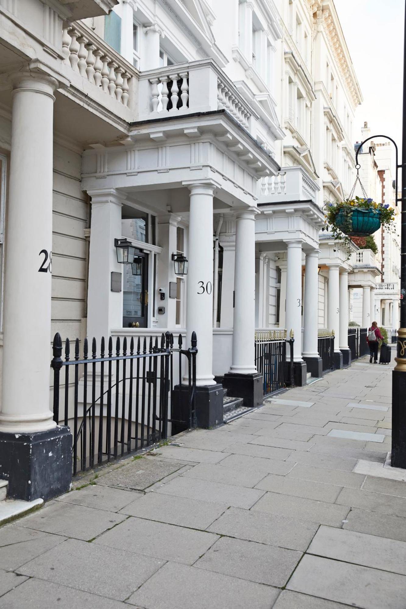 The Portico 4*