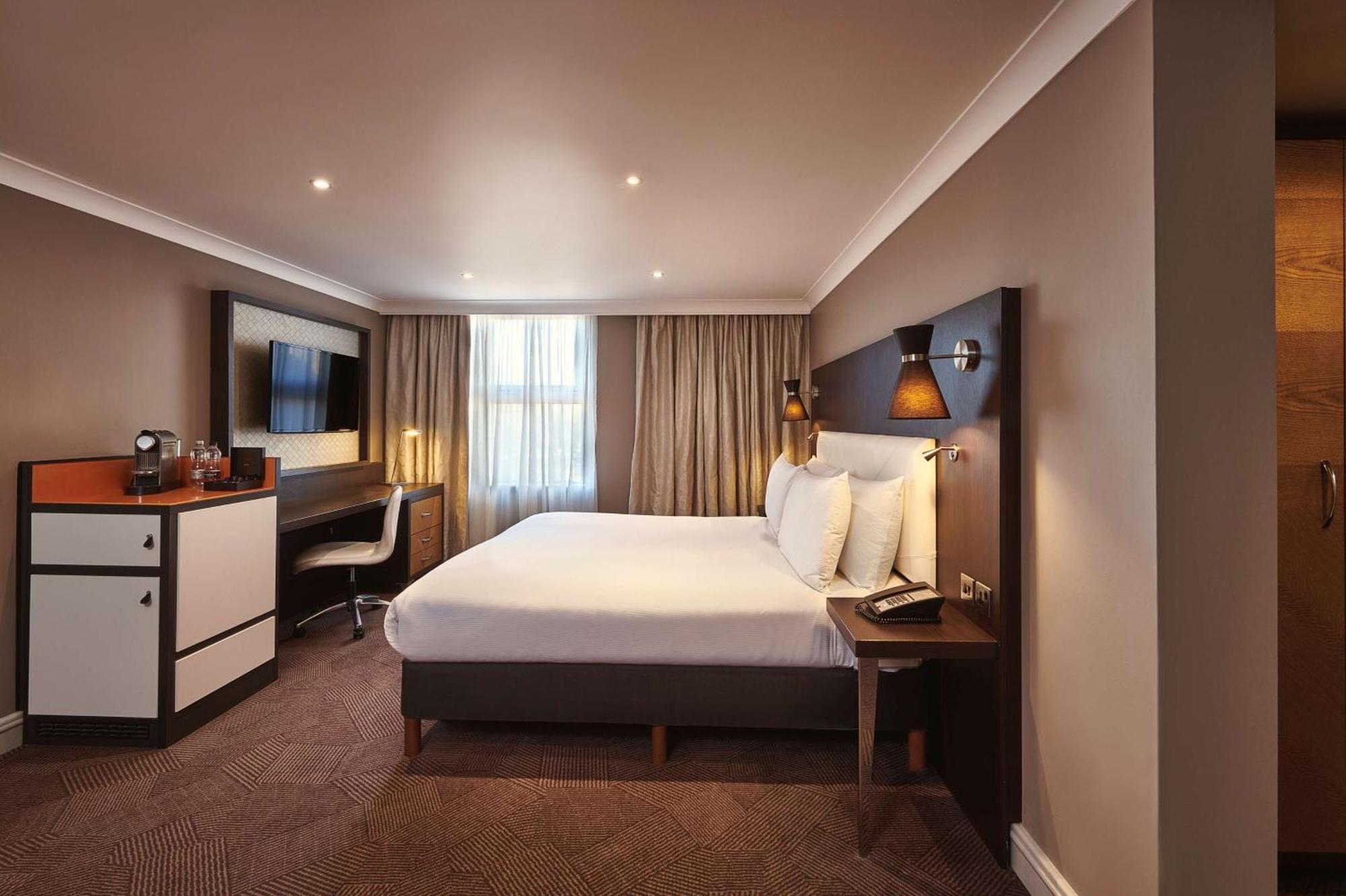 Hotel Doubletree By Hilton Ealing