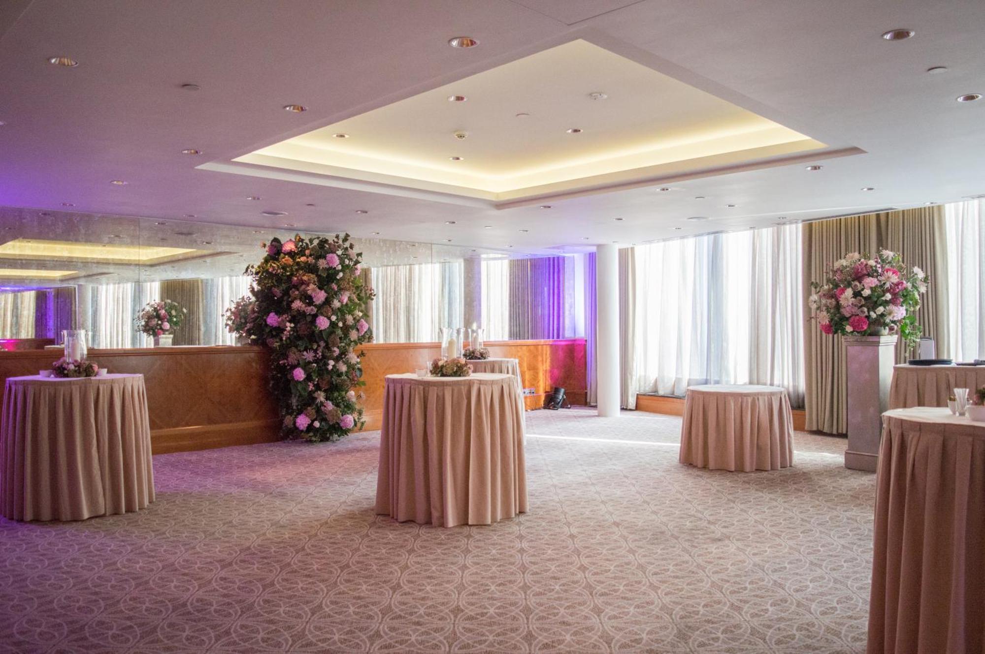 Royal Garden Hotel 5*