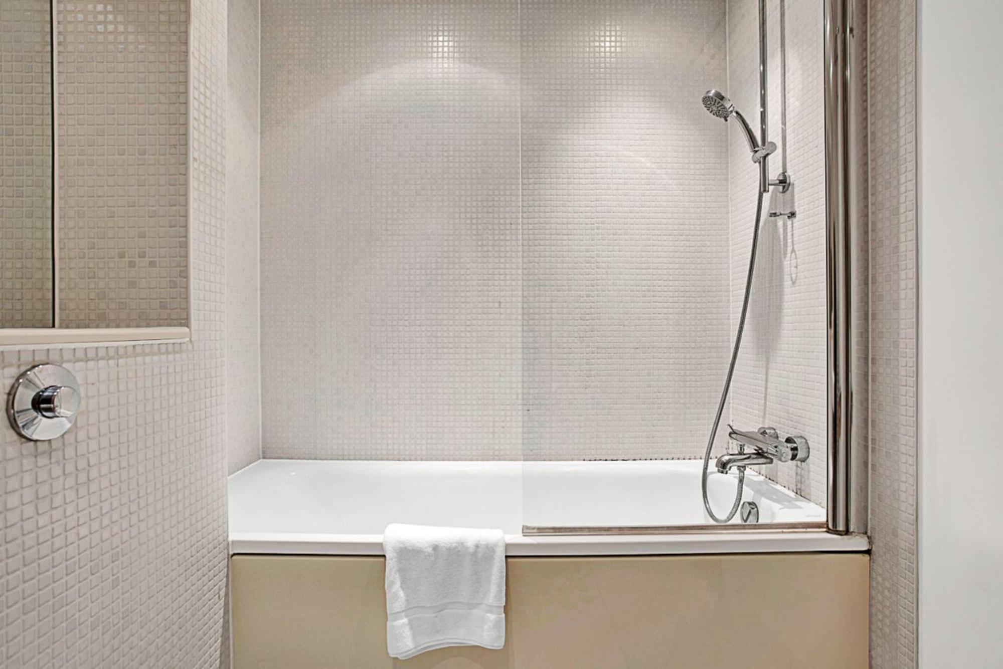 Urban Retreat Stylish 1-bed Bliss Appartement *