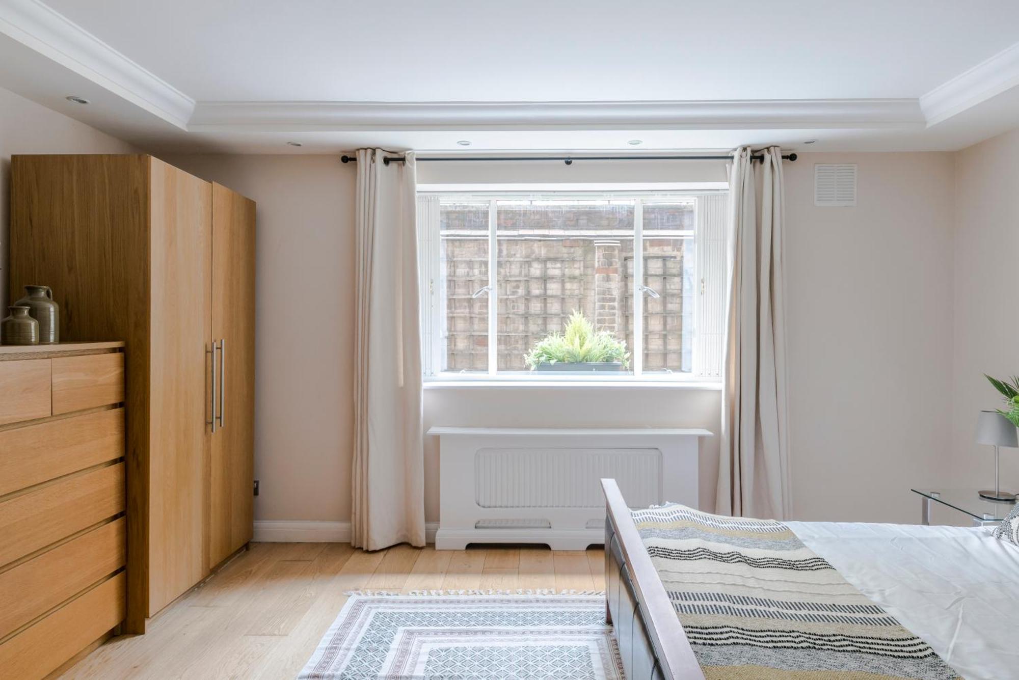 The Seymour - Marylebone - By Frankie Says