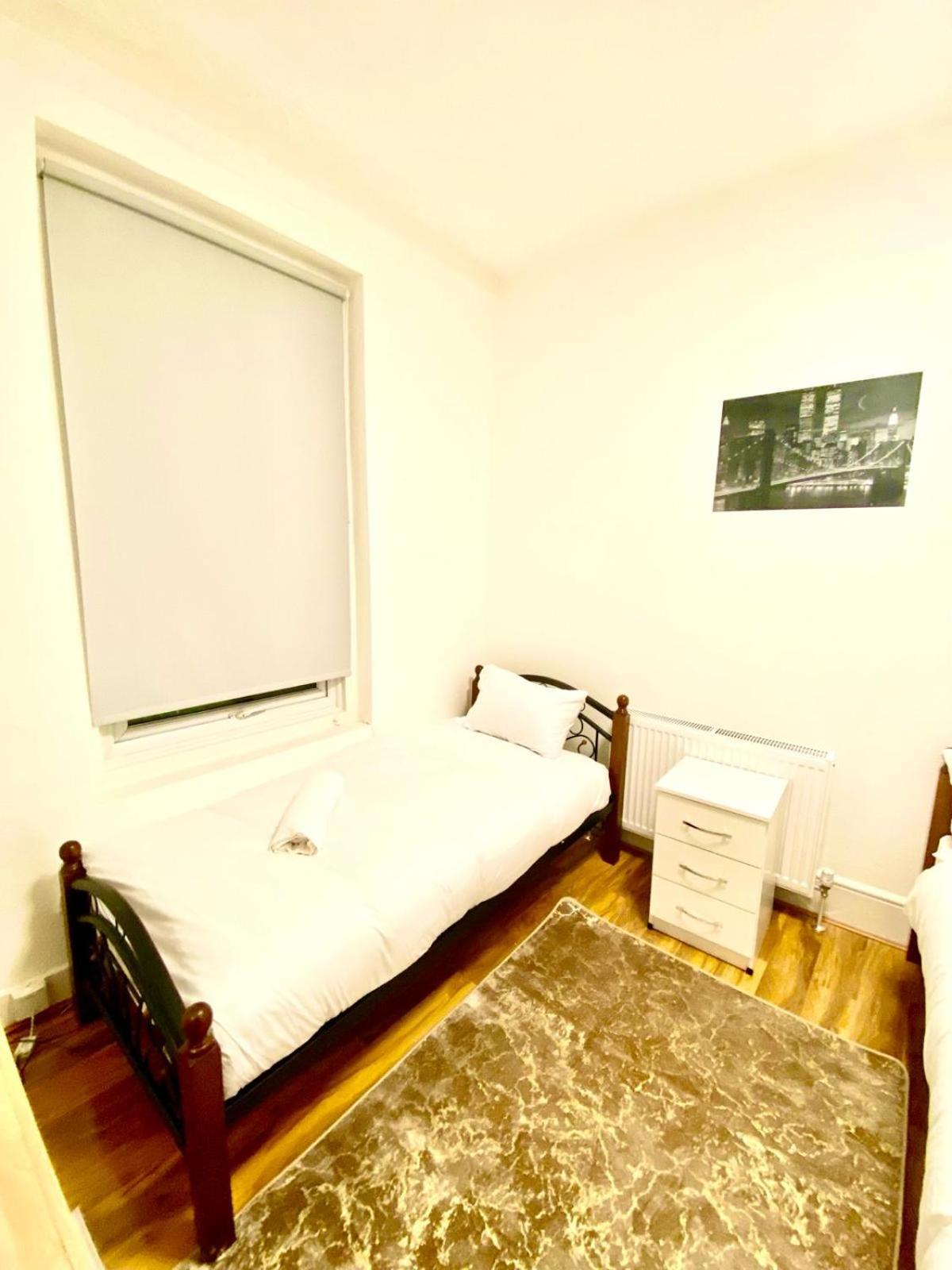 Apartamento Beautiful Two Bedroom Flat With Free Car Park In Londres