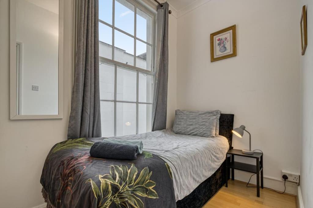 Cosy 2br Retreat Near Paddington Station * Londres
