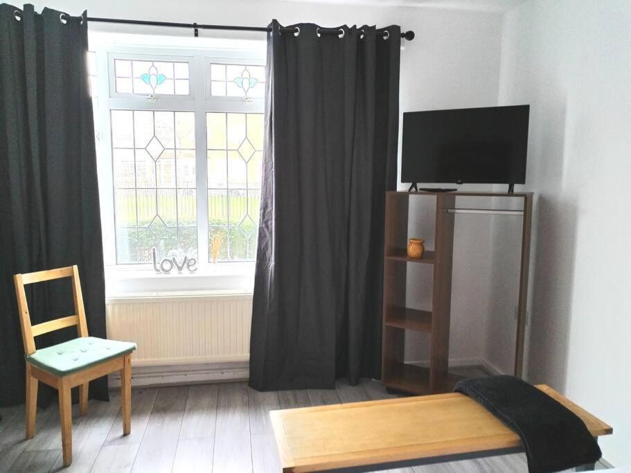 Cosy Near E1 * Londres