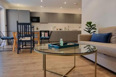 Beautiful Overlooking A Garden Apartamento *