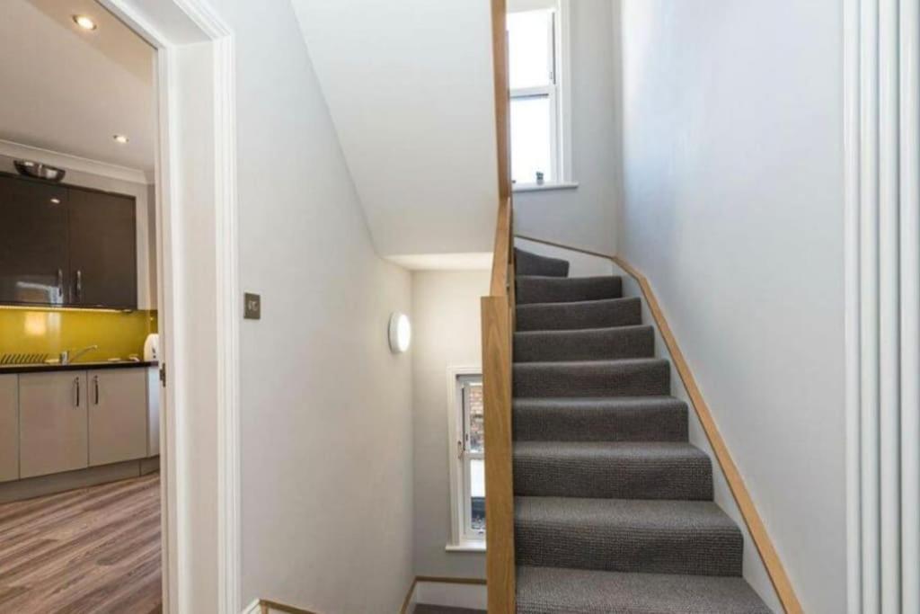 Beautiful In Camden Town Apartment *
