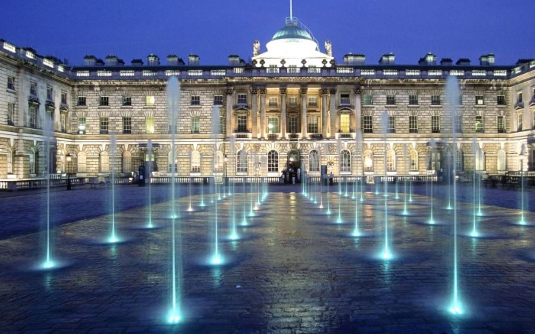 Alluring 2-bed, 2-bath Flat On High Street Kensington, Near Kensington Palace Appartement Londen