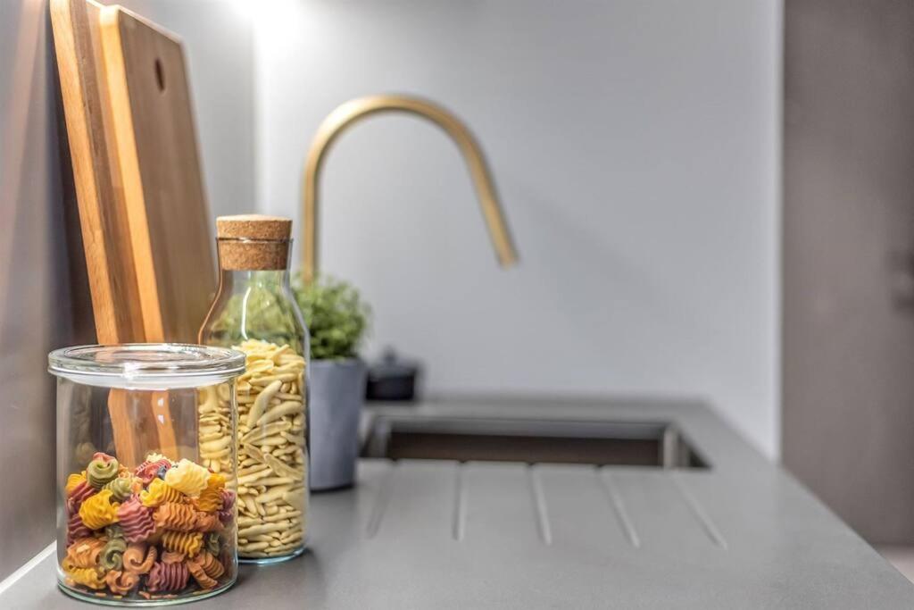 Apartment Beautiful, Stylish Studio Flat Near The O2 London