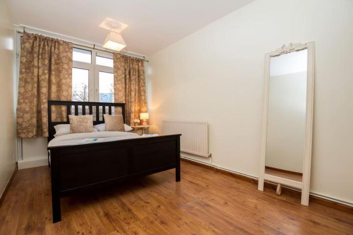 3 Bedroom Flat In *