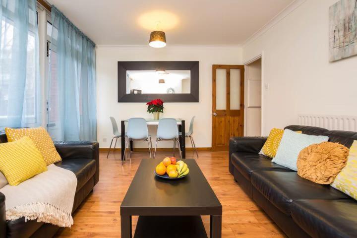 3 Bedroom Flat In *