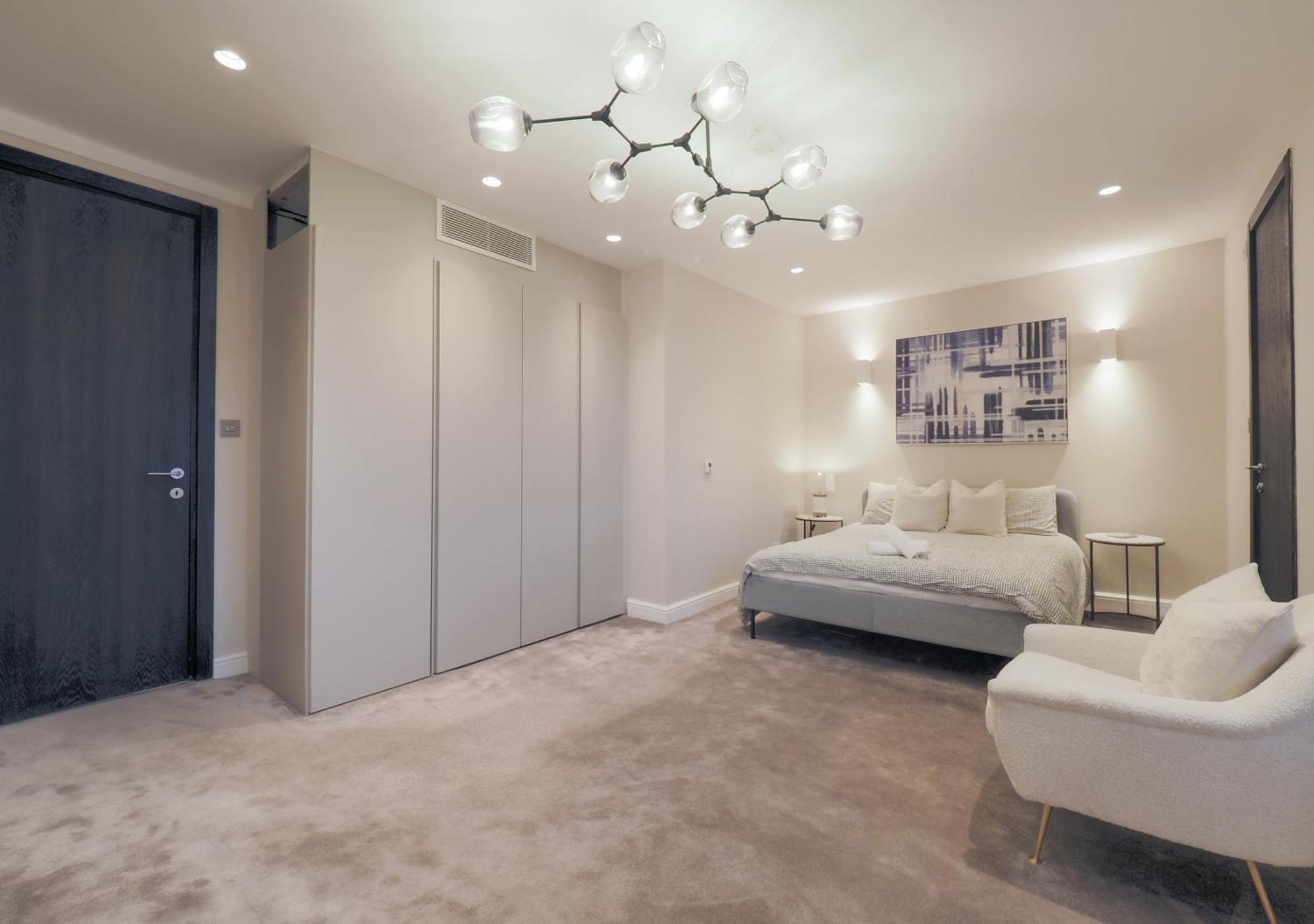 Luxury 3 Bedroom Flat In Maida Vale