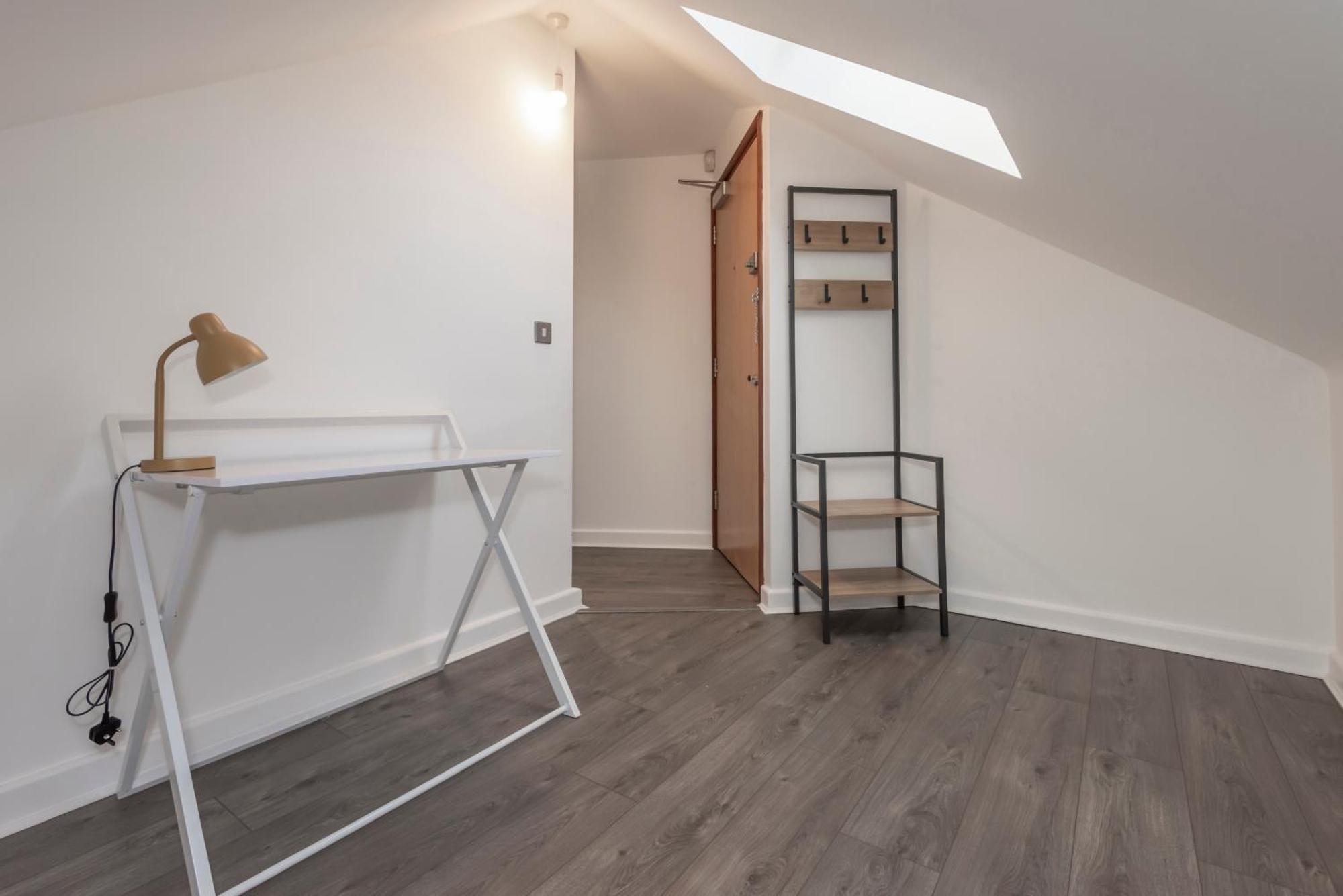 The Loft - Spacious Luxury 2 Bed 2 Bath With Free Secure Parking And Tube Close By Apartment