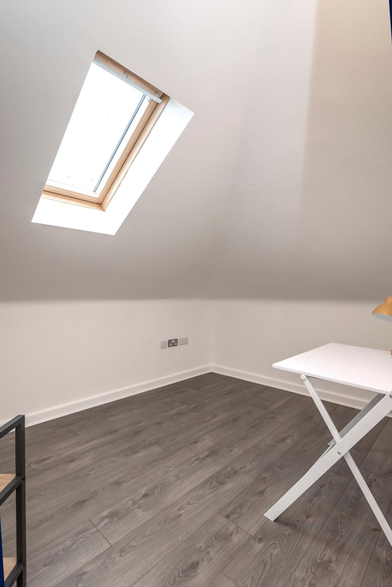 The Loft - Spacious Luxury 2 Bed 2 Bath With Free Secure Parking And Tube Close By Apartment