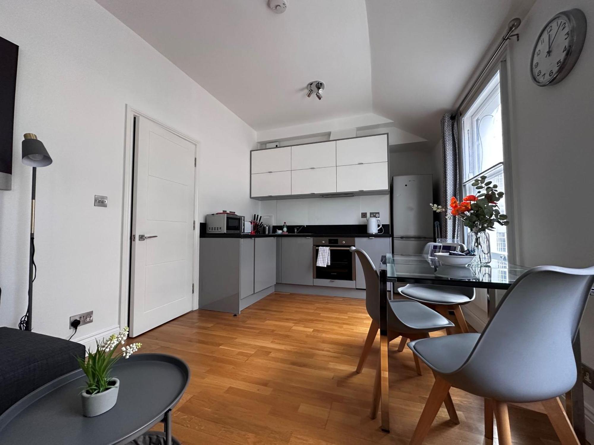 Appartement 4, Soho 2nd Floor By Indigo Flats *