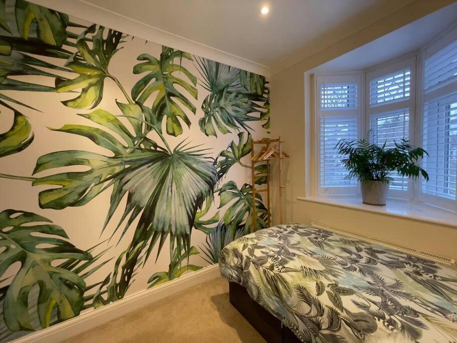 Luxury 4 Bed 2 Bath House With Garden Near Wimbledon Hébergement de vacances *
