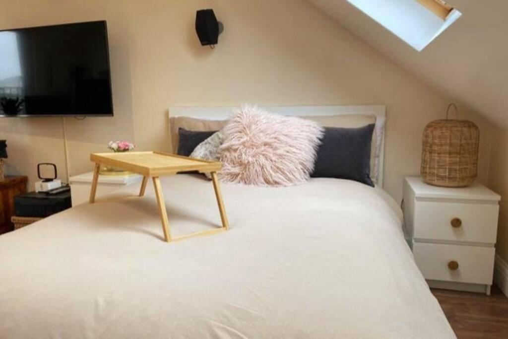 Luxury 4 Bed 2 Bath House With Garden Near Wimbledon Hébergement de vacances