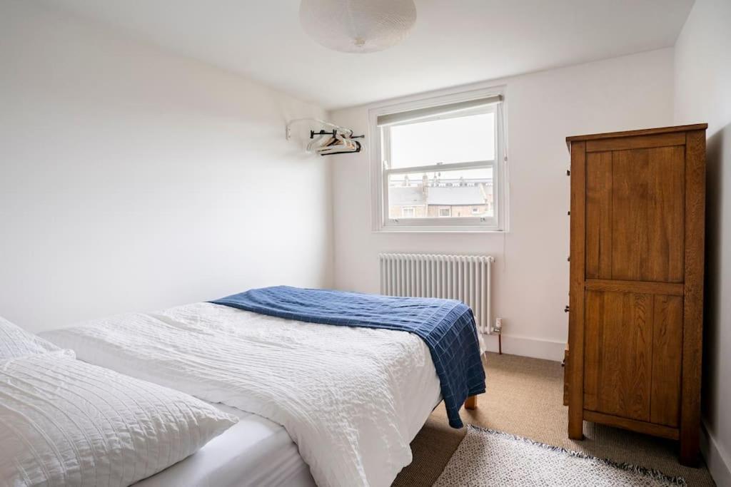 North East Loft Apartment. Stoke Newington. Londres