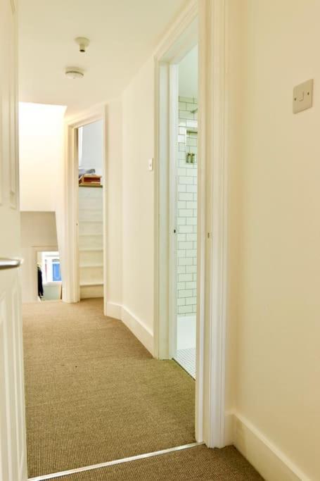 Apartamento North East Loft Apartment. Stoke Newington. Londres