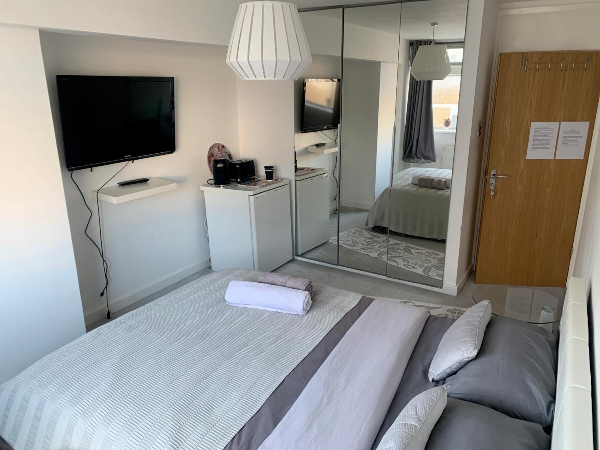 Accommodatie bij particulieren New- Prime Location-spacious Cozy Next To Hyde Park Londen