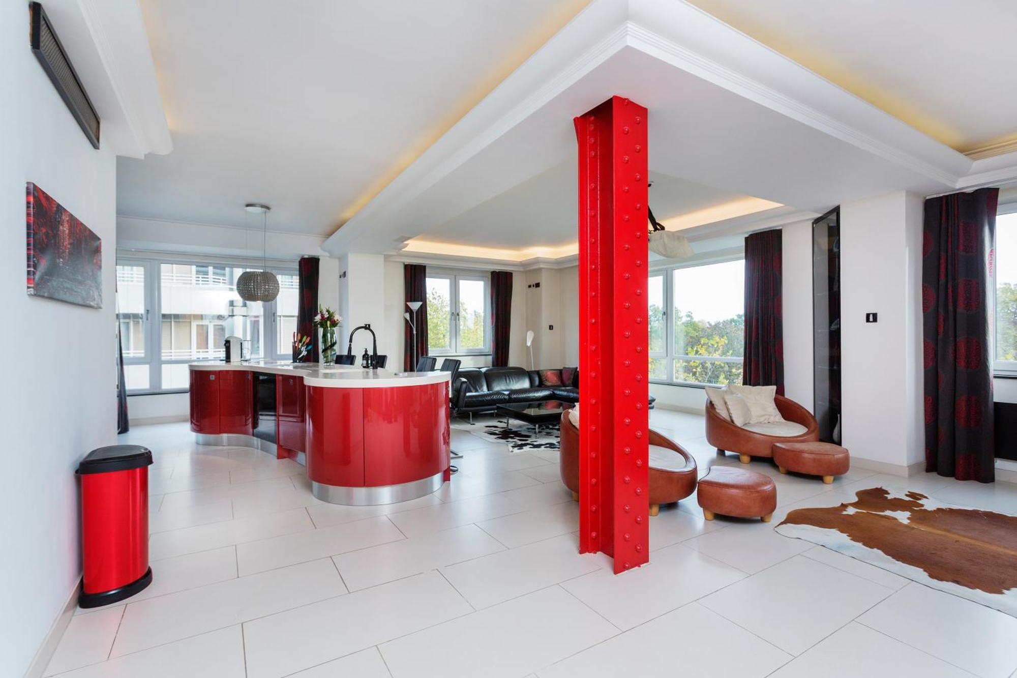 Veeve - Hyde Park Heights *