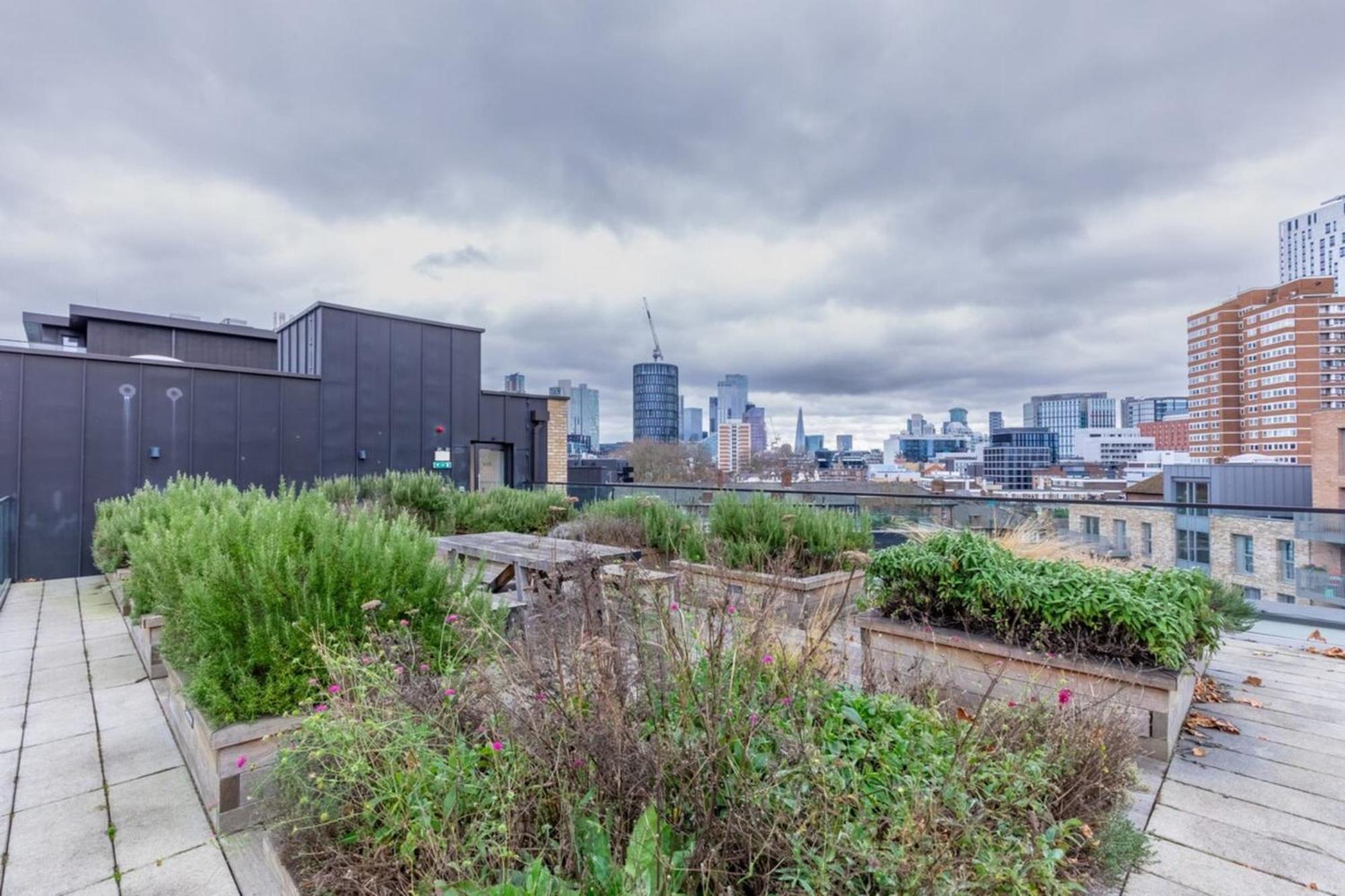 Elegant & Serene 2bd Flat Wroof Terrace Hoxton! * Londen