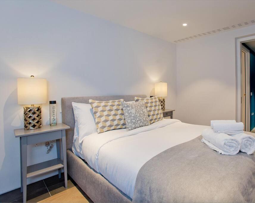 Lovely 2 Beds Flat - A/c - Lift. Londres