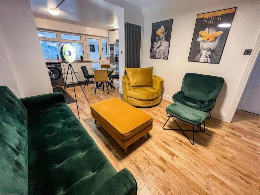 East Townhouse By Harlington Appartement *