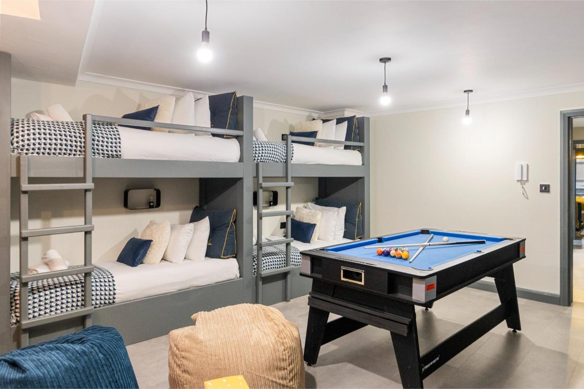 Modern & Funky 3-br Duplex With Games & Sauna * Londres