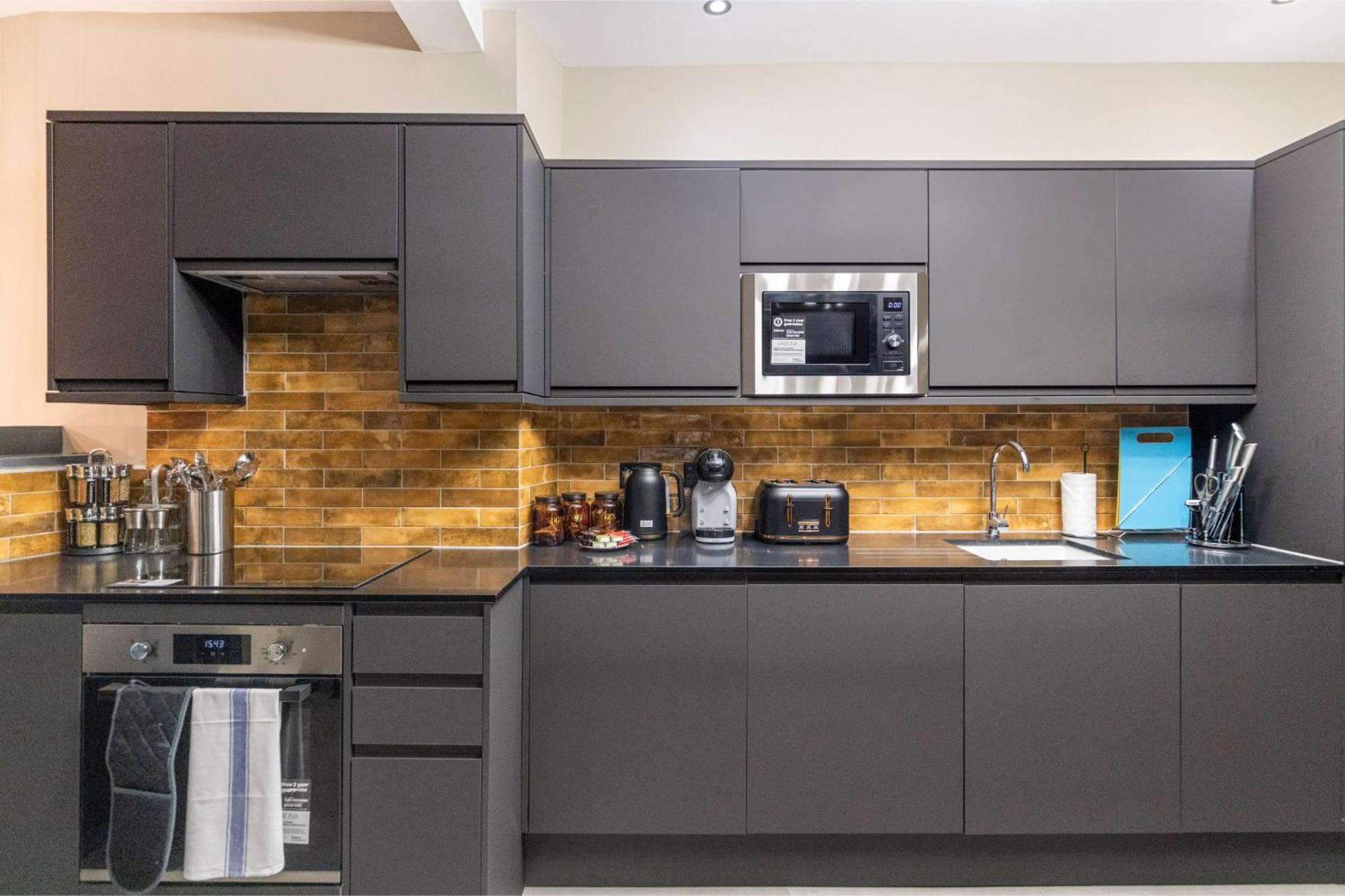 Modern & Funky 3-br Duplex With Games & Sauna * Londres