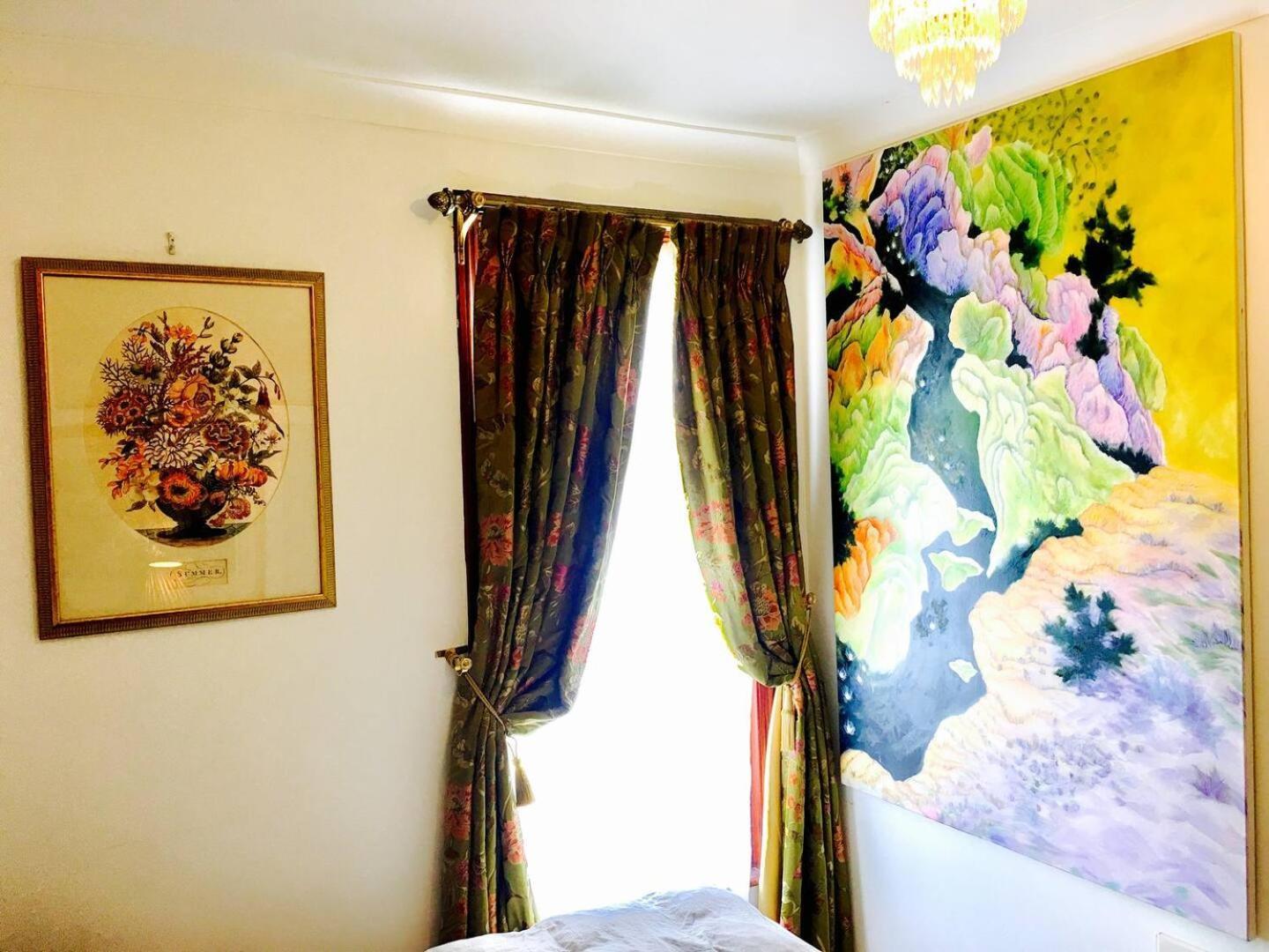 Quality And Very Good Value Private In Close To Notting Hill Zone 2 Guest house