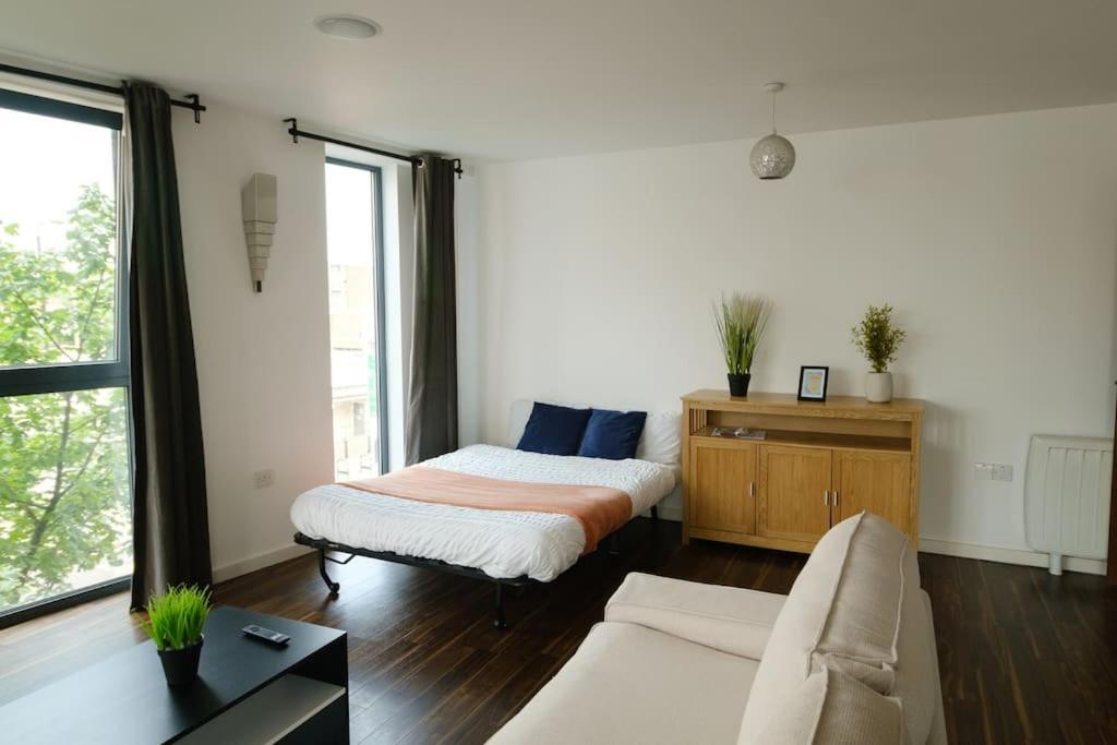 Modern 2 Bed Flat In East * Londres