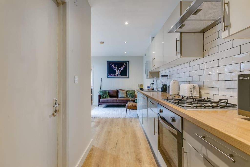Chic 3 Bedroom Brixtonclapham Near Tube Appartement
