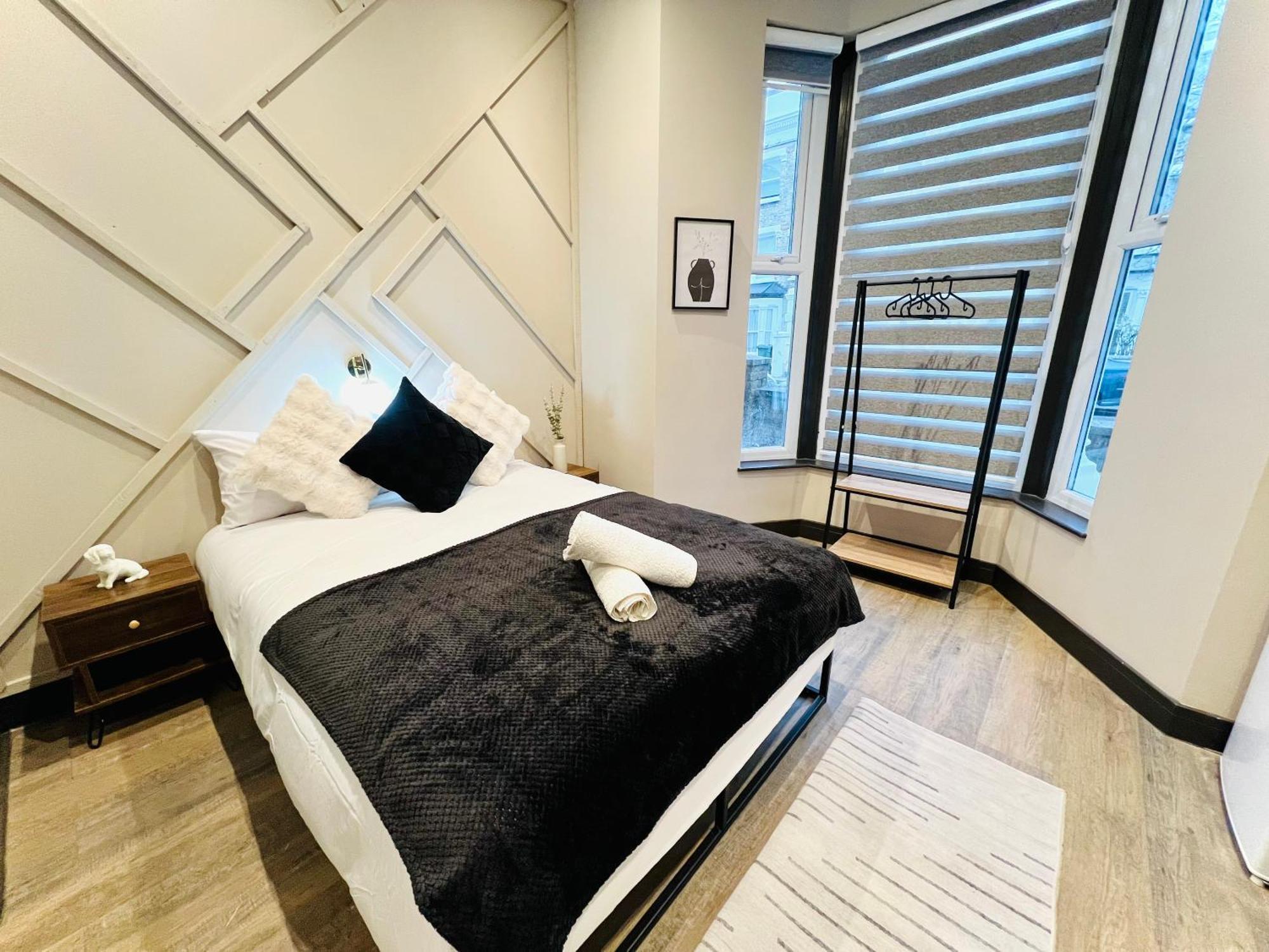 72 Charm Great Location Ii Guest house London
