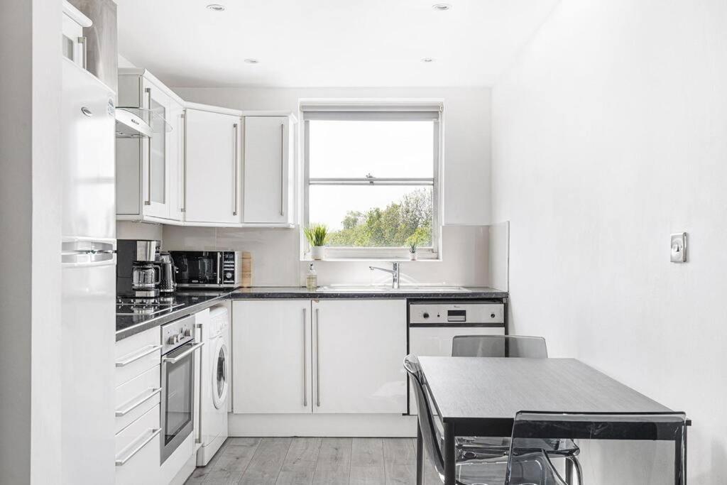 Apartamento Superb Penthouse With 2 Bathrooms And Roof Terrace