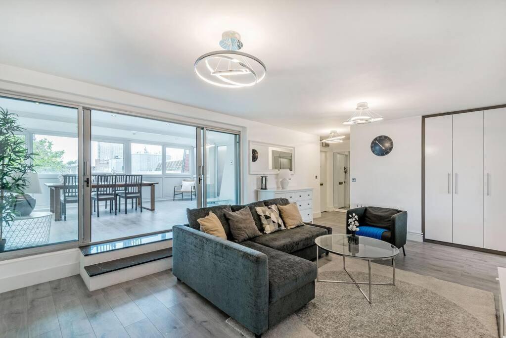 Apartamento Superb Penthouse With 2 Bathrooms And Roof Terrace *