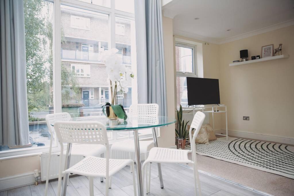 Apartment Stylish 2bed With Sky Window *