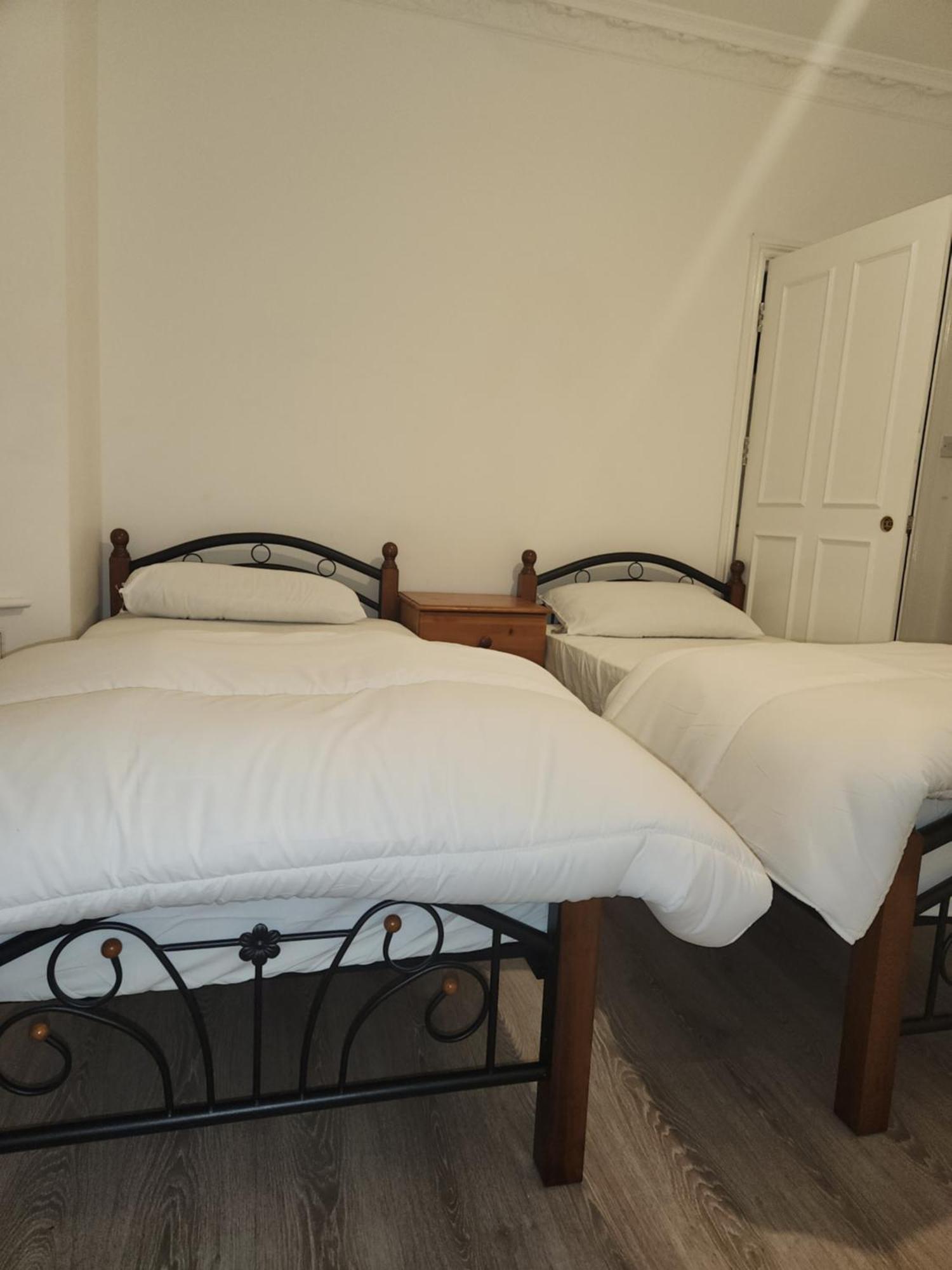 Stayeasy En-suite Gasthof