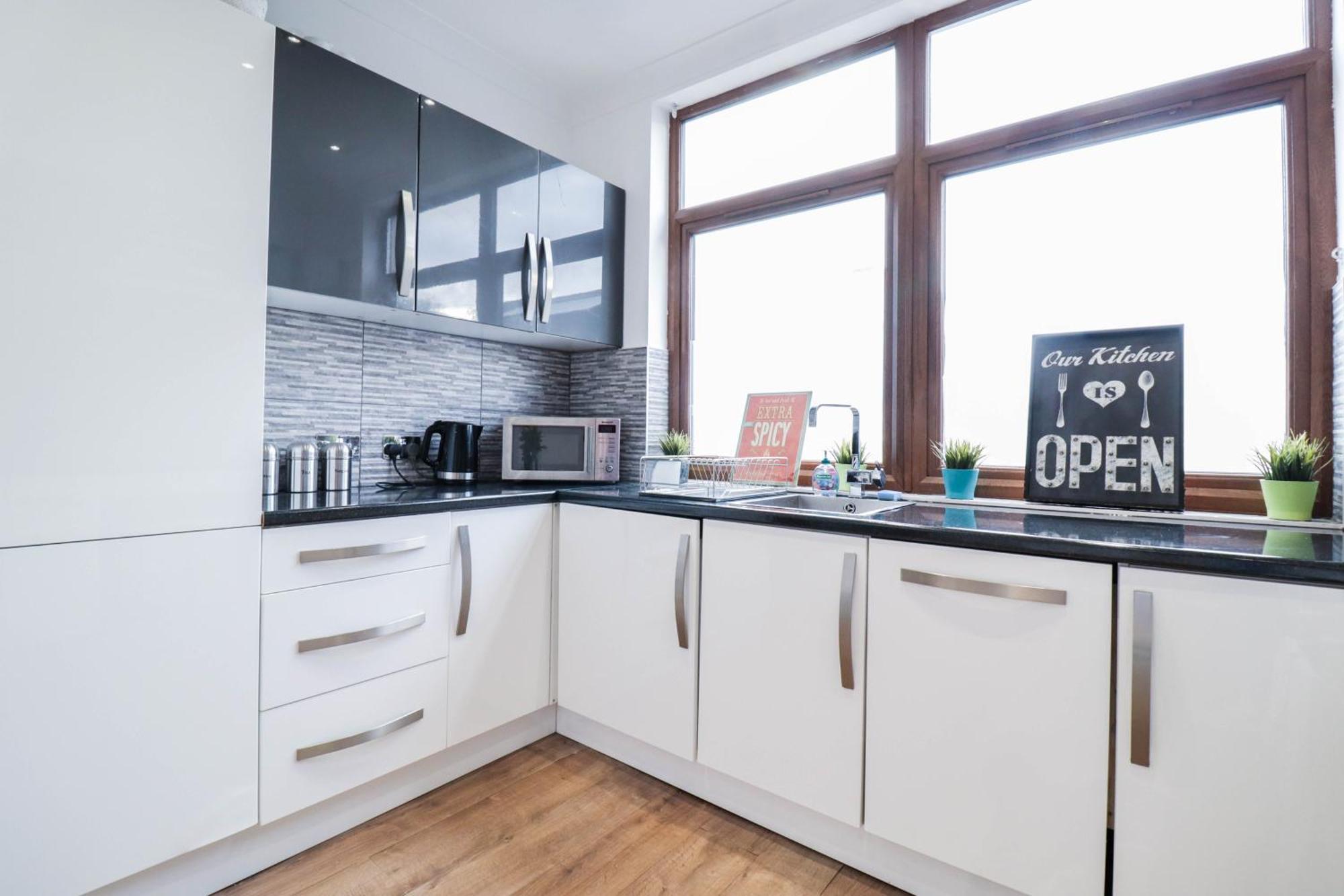 Stunning Split Level * London