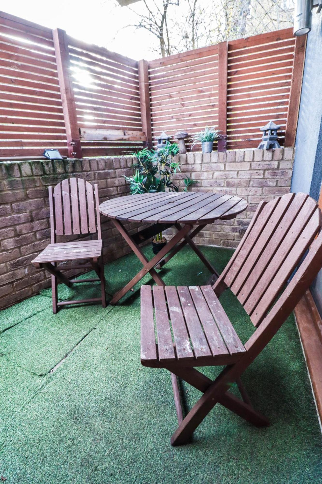 Stunning Split Level Apartment London