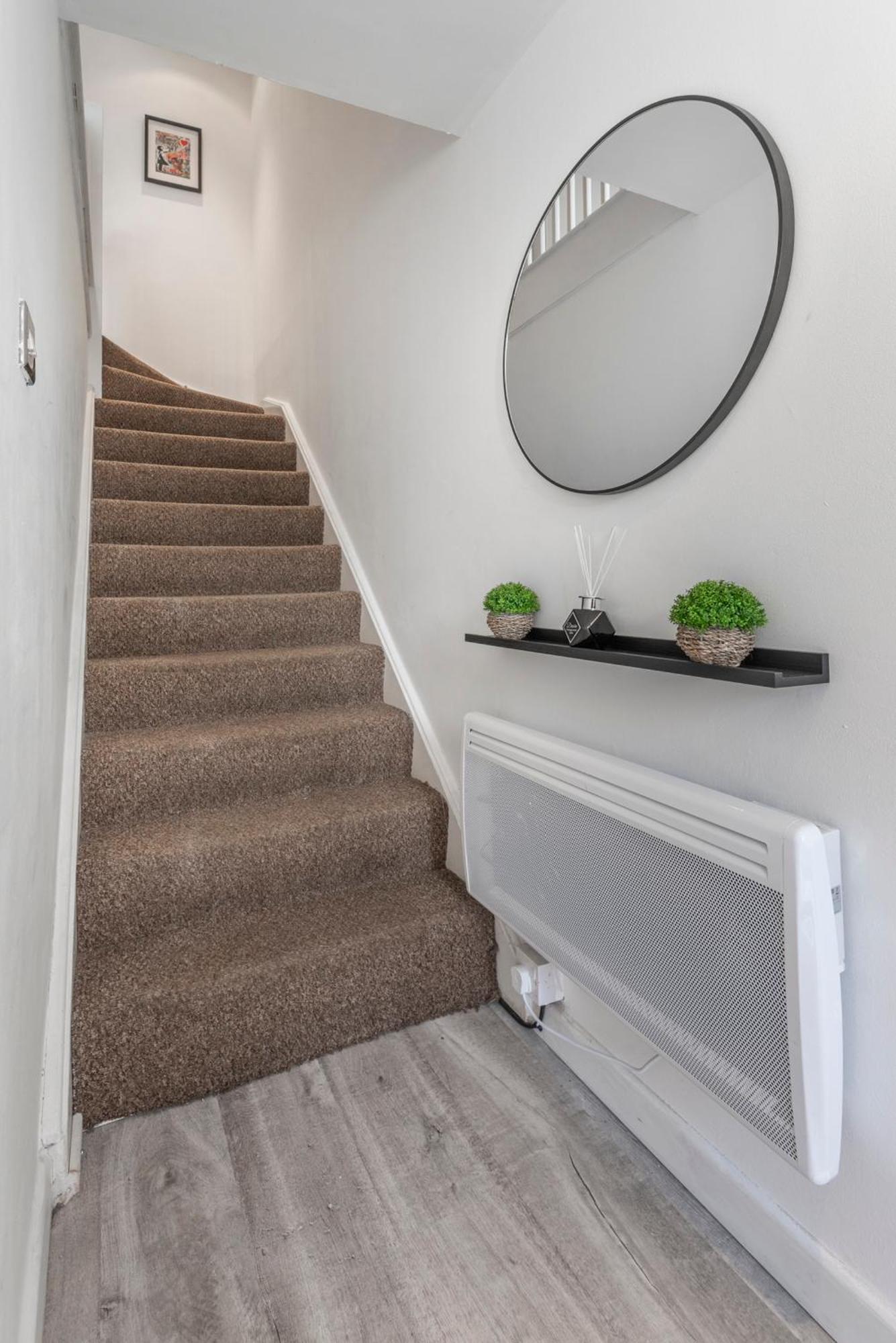2 Bed Town House With Garden In Hackney, Apartamento Londres