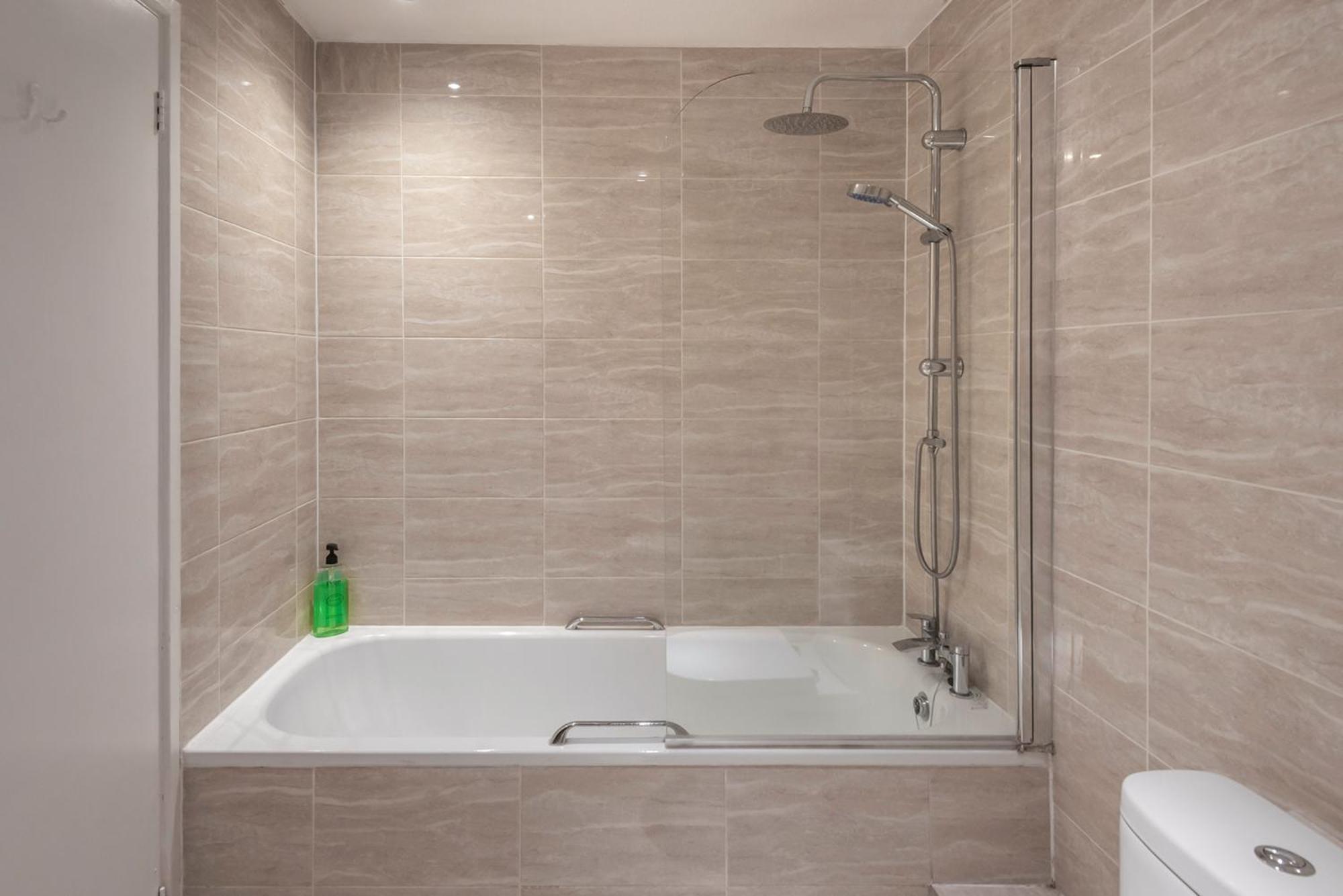 2 Bed Town House With Garden In Hackney, Apartamento