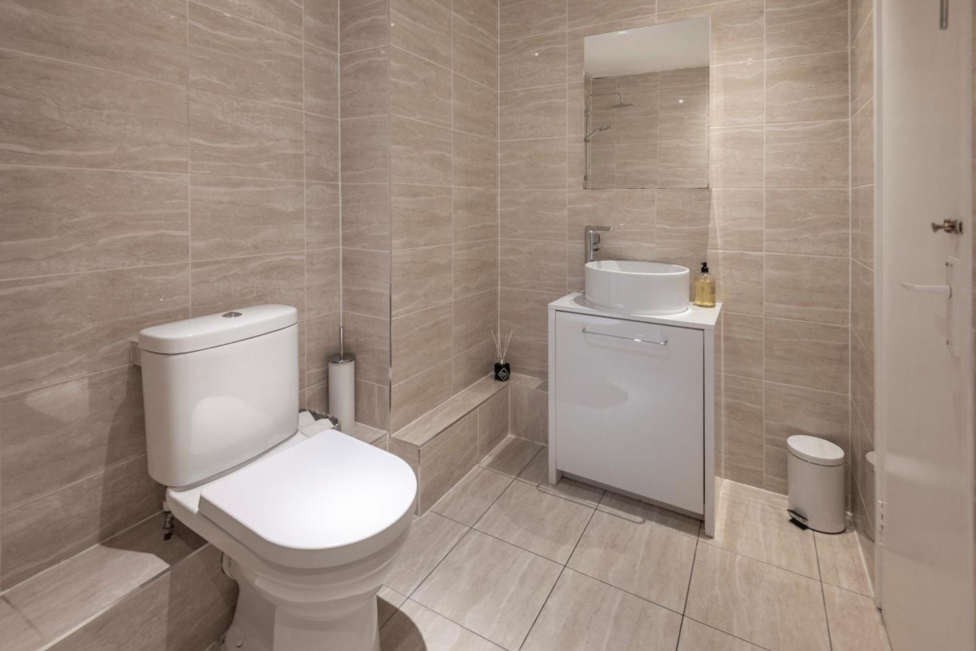 2 Bed Town House With Garden In Hackney, Apartamento