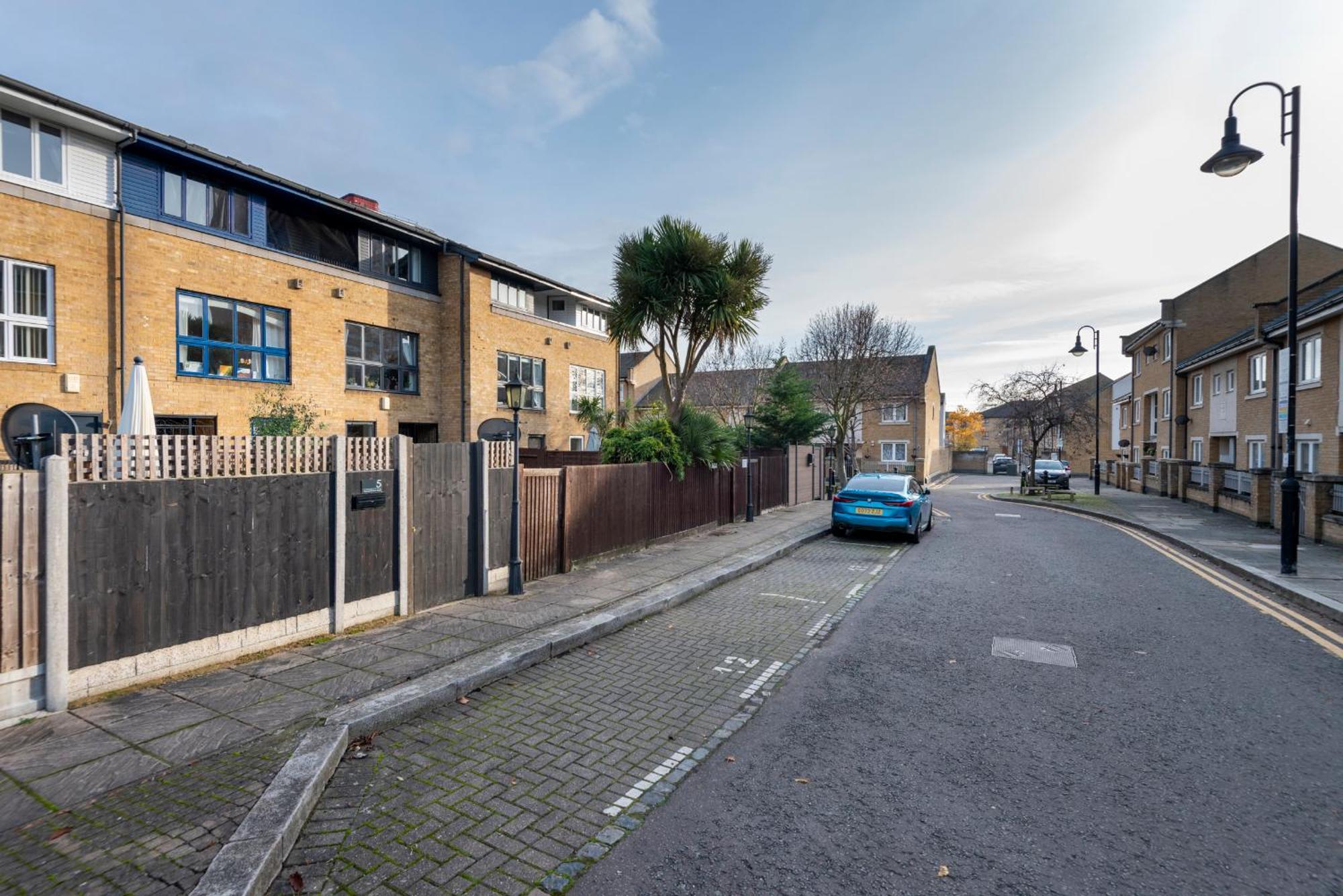 Apartamento 2 Bed Town House With Garden In Hackney,