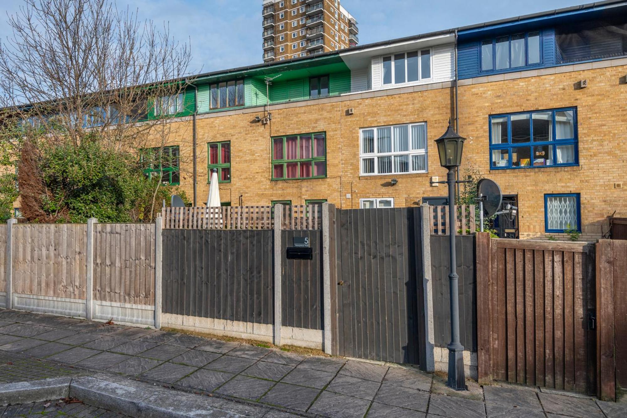 Apartamento 2 Bed Town House With Garden In Hackney, Londres