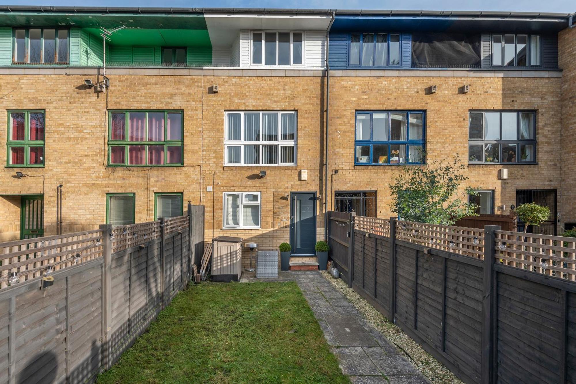 2 Bed Town House With Garden In Hackney, Apartamento