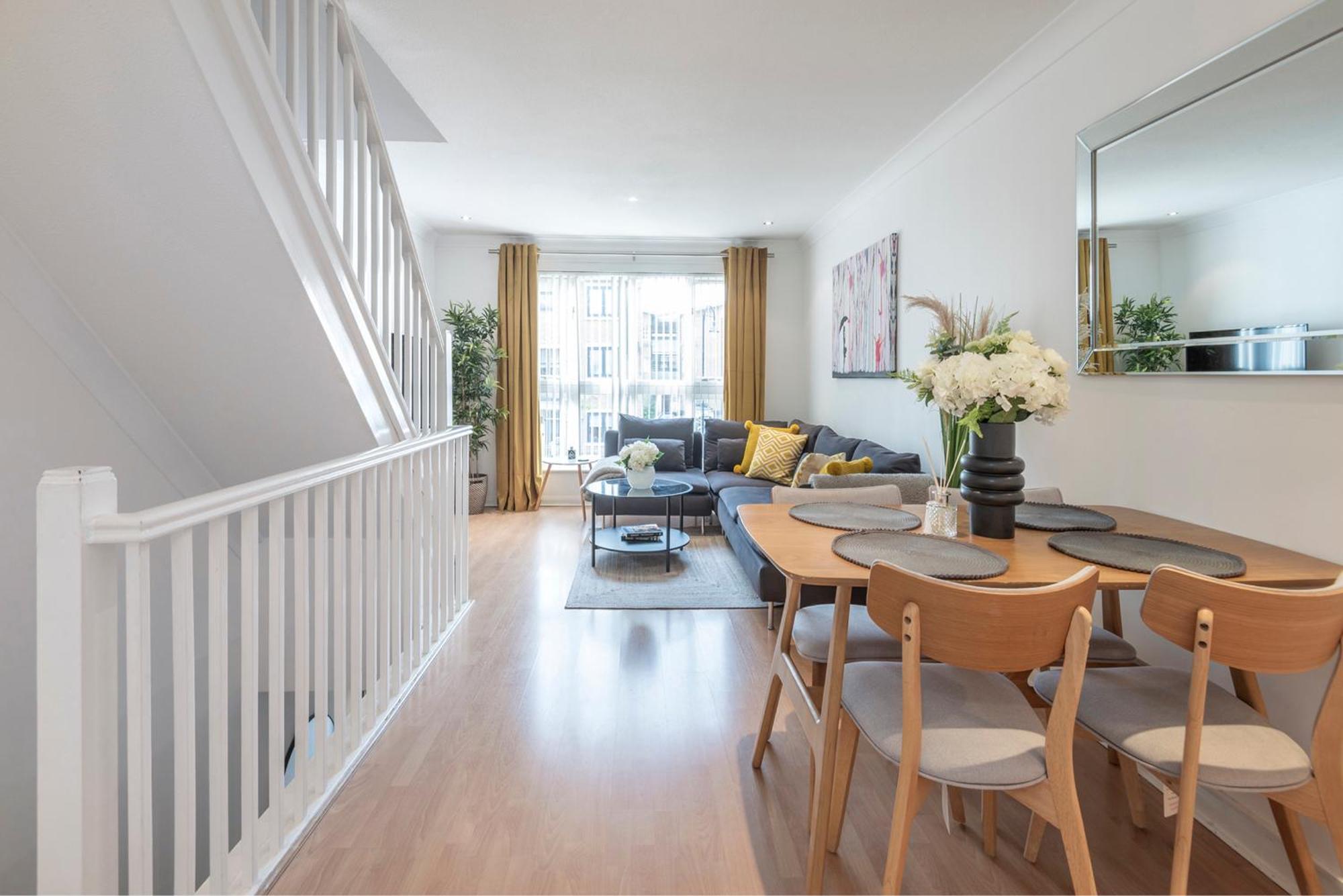 2 Bed Town House With Garden In Hackney, Apartamento *