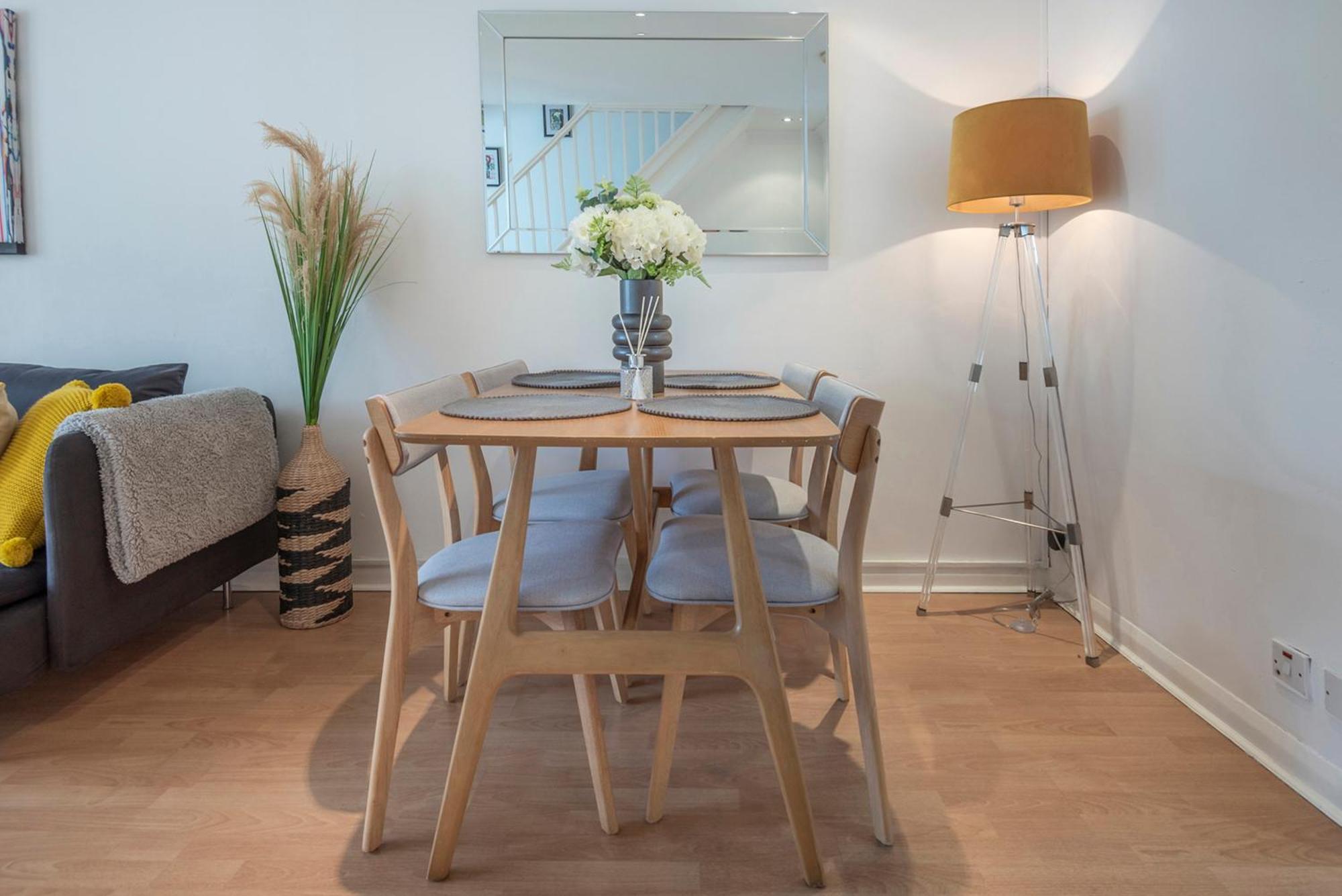 2 Bed Town House With Garden In Hackney, Londres